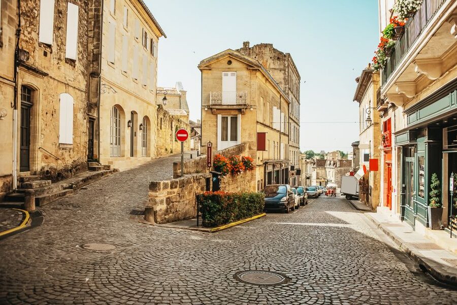 From Bordeaux: St. Emilion Village Half-Day Wine Tour - Who will get the most from this Saint-Émilion tour