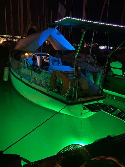 From Cannes: Half-day sailboat trip to the Lerins Islands - The one-hour sail toward the Lérins Islands