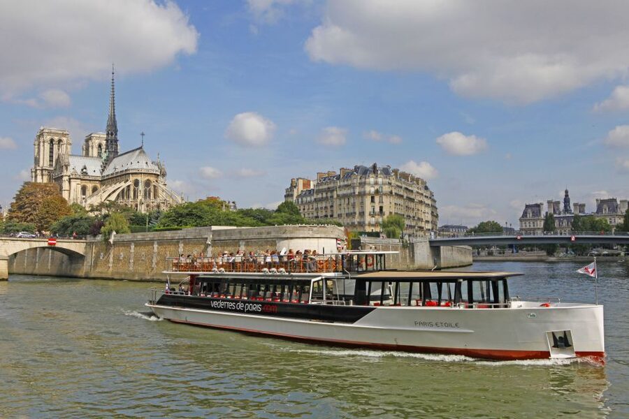 From Disneyland Paris: Paris Day Trip and Sightseeing Cruise - Who should book this Paris day trip