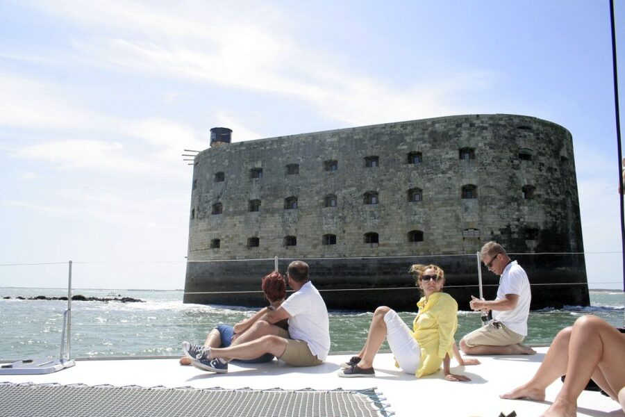 From La Rochelle: Sailing Cruise to Fort Boyard - Key points before you book
