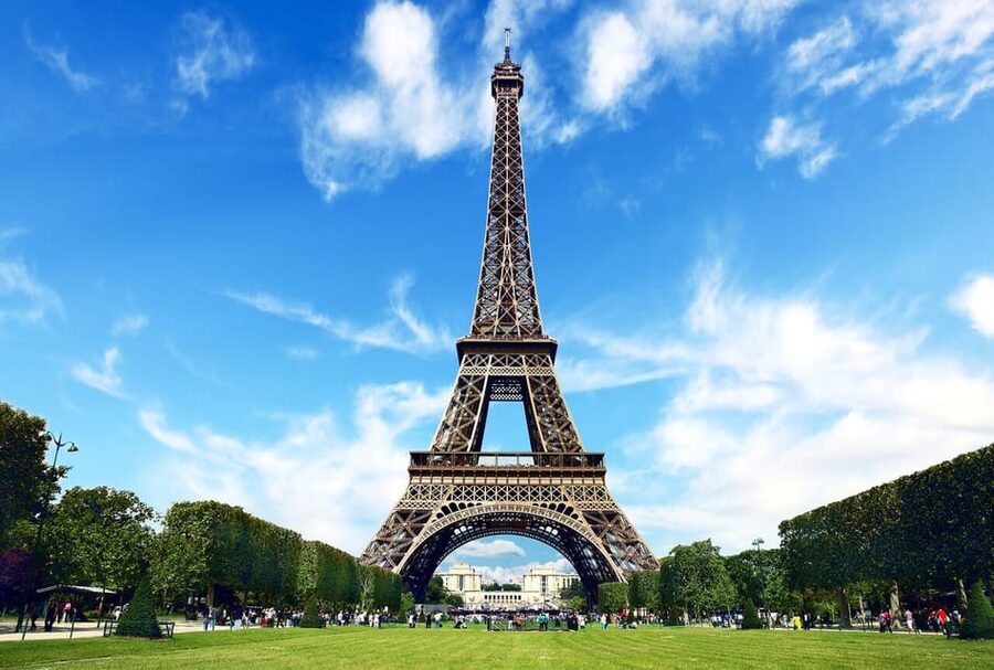 From London: Paris Day Trip with Lunch on Eiffel Tower - Who will get the most from this tour