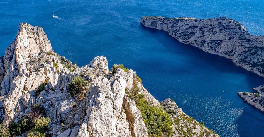 From Marseille: Calanques National Park Guided Hike - The descent to the cove and Mediterranean swim