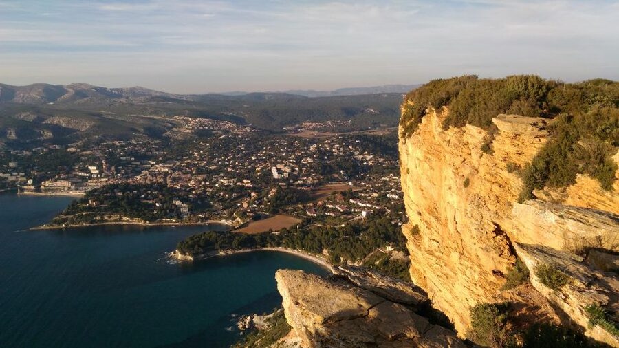 From Marseille: Cassis & Aix-en-Provence Half-Day Tour - The drive from Marseille to Cape Canaille