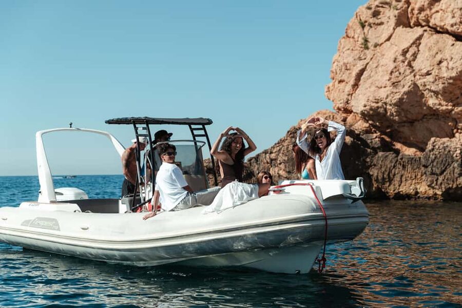 From Marseille: Frioul Islands Boat Tour - What the $79 price delivers