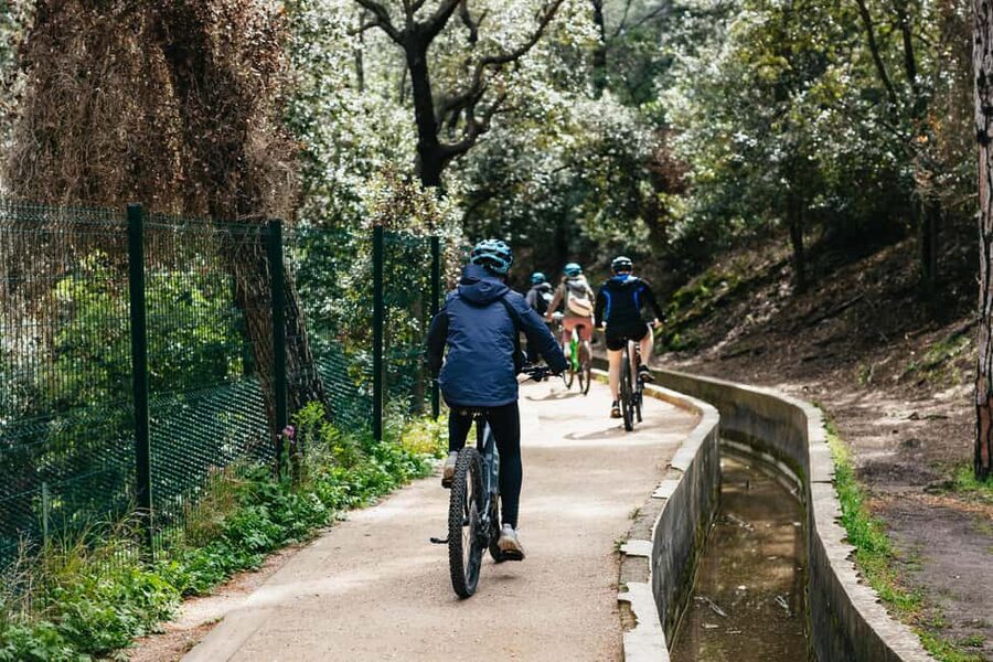 From Marseille: Guided E-Bike Tour to Calanque de Sormiou - Getting fitted to the electric mountain bike
