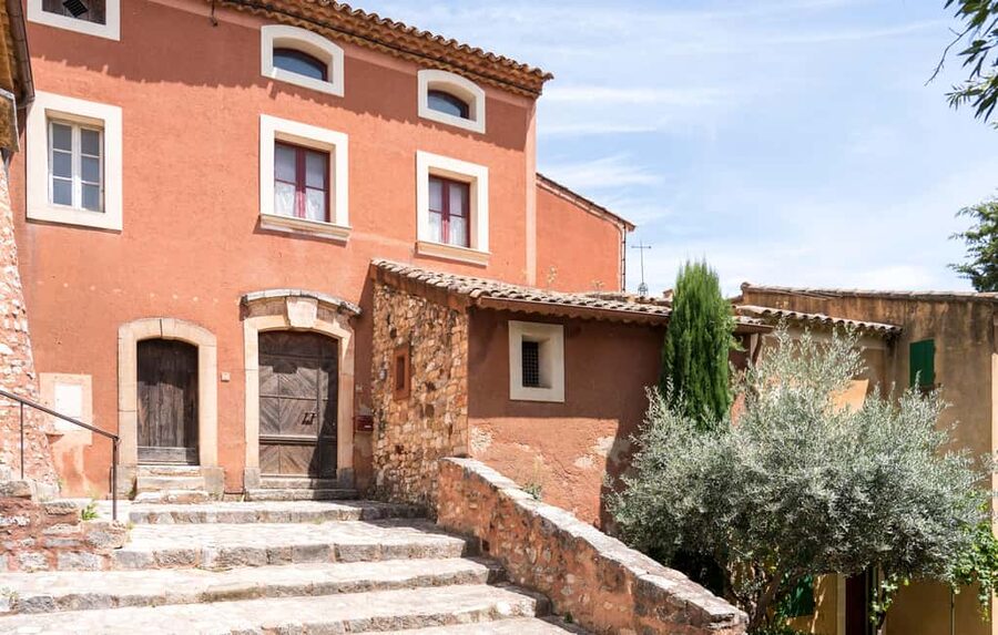 From Marseille: Luberon Market & Villages Full-Day Tour - Leaving Marseille for the Luberon