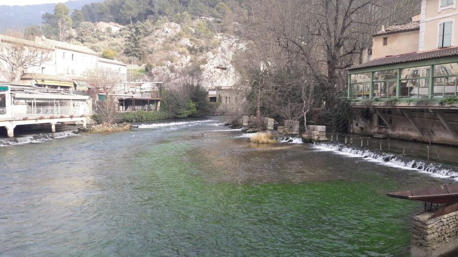 From Marseille: Luberon Market & Villages Full-Day Tour - Apt, Ansouis, and the changing market calendar