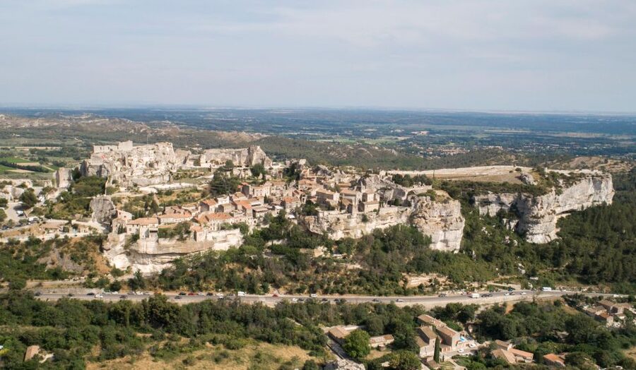 From Marseille: Provence Sightseeing Tour and Wine Tasting - Pont du Gard: 45 minutes with Roman engineering