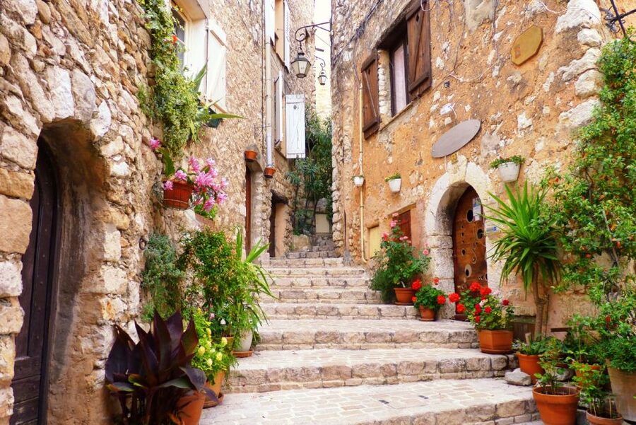 From Nice: Provence and its Medieval Villages Full-Day Tour - Bad-weather and cancellation considerations