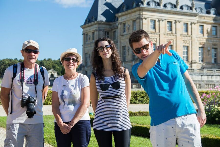 From Paris: Chateau de Fontainebleau & Vaux-Le-Vicomte Tour - Two châteaux, two very different kinds of grandeur