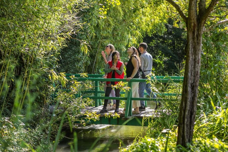 From Paris: Giverny Day Trip with Audio Guide or Live Guide - Arriving at Monet’s house and gardens