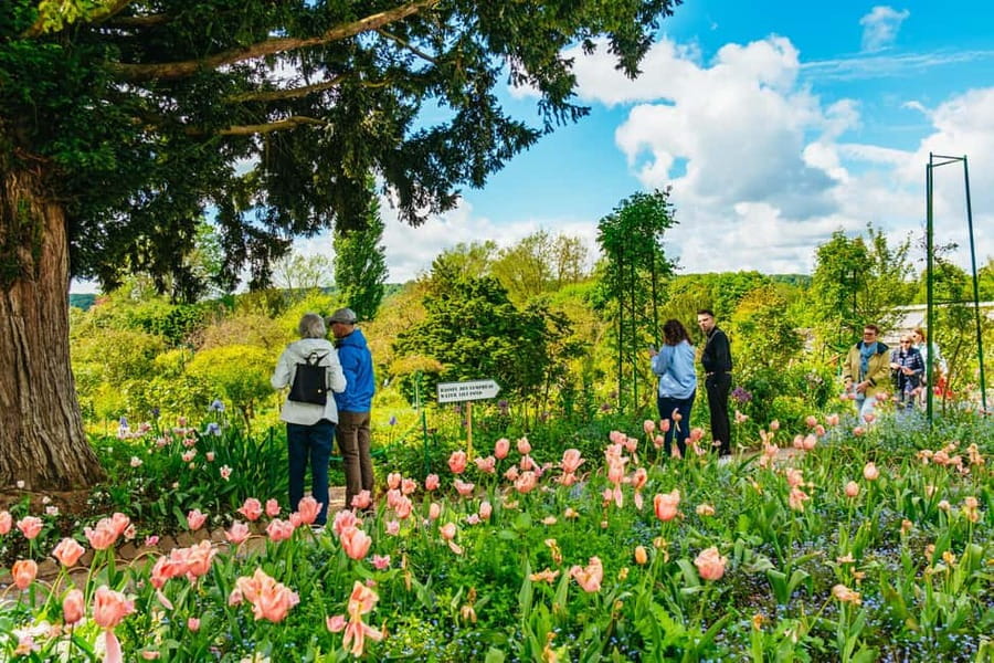 From Paris: Giverny, Monet’s House, & Gardens Half-Day Trip - Why Giverny is worth leaving Paris for