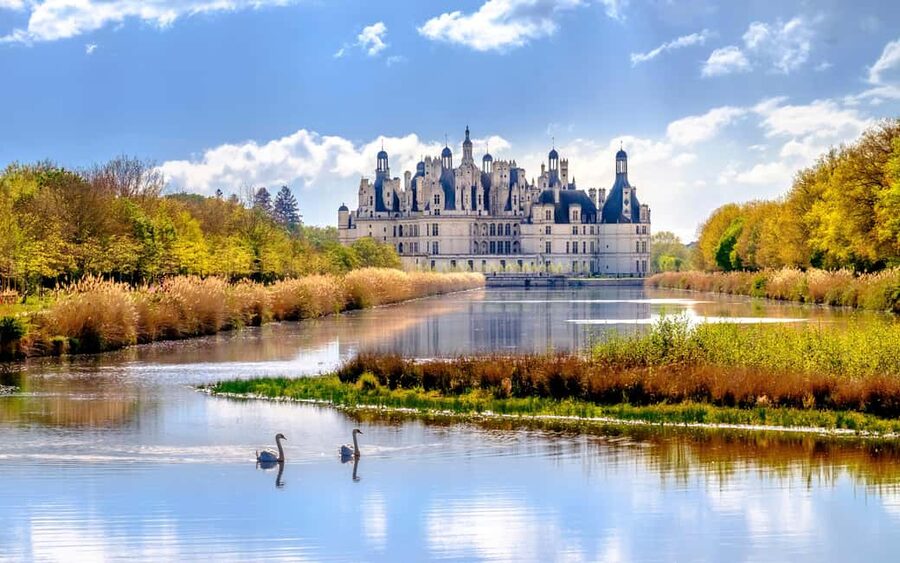 From Paris: Loire Valley Castles Day Trip With Wine Tasting - Key points to know before booking