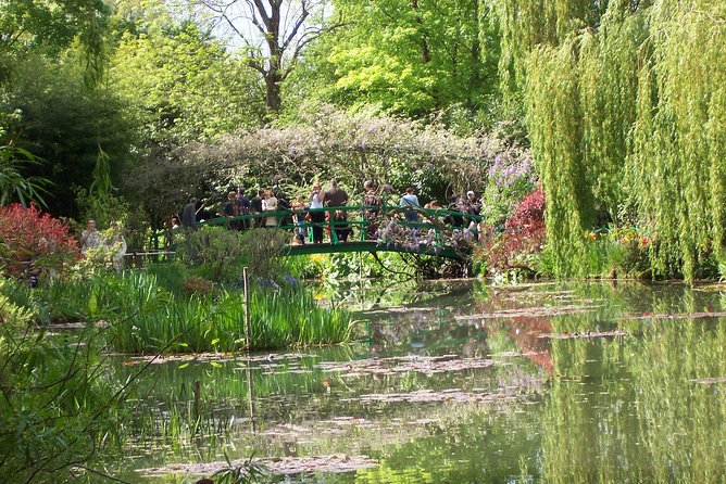 From Paris: Monet Gardens & Giverny Bike Tour with Picnic Stop - Why this Giverny day trip works