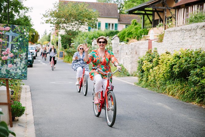 From Paris: Monet Gardens & Giverny Bike Tour with Picnic Stop - Picnic beside the Seine and the old mill