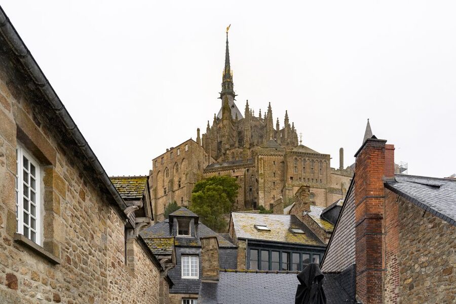 From Paris: Mont Saint Michel Day Trip with a Guide - Key points at a glance