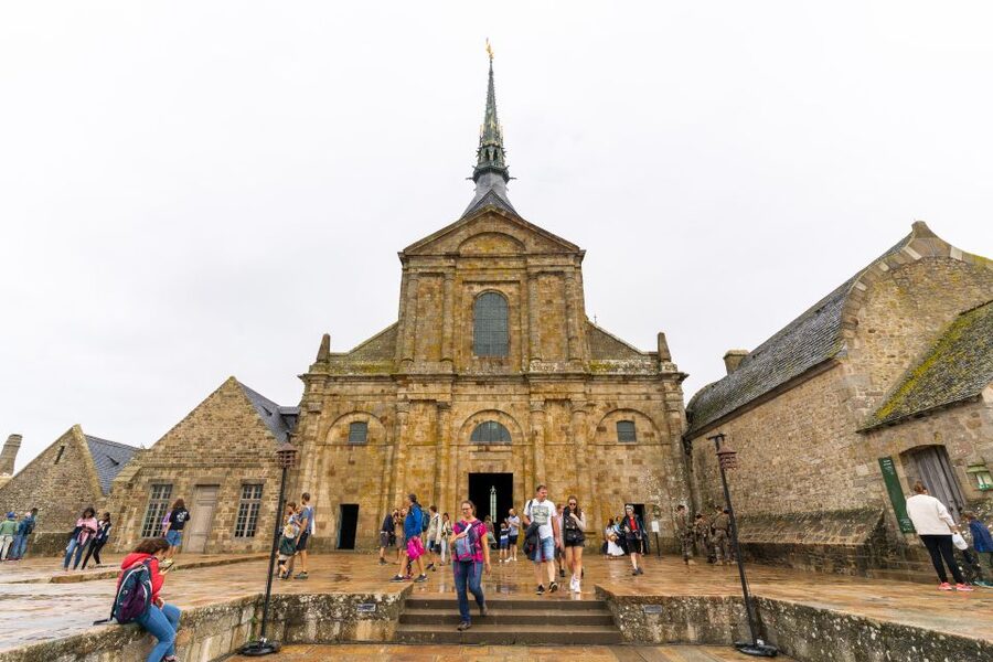 From Paris: Mont Saint Michel Day Trip with a Guide - The shuttle and first walk onto the island