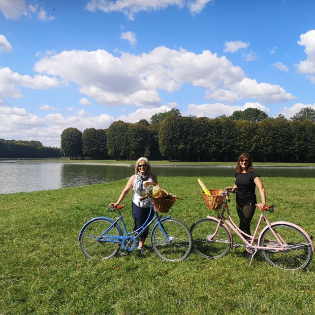 From Paris: Skip-the-Line Palace of Versailles Bike Tour - Guides, Group Size, and the Feel of the Day