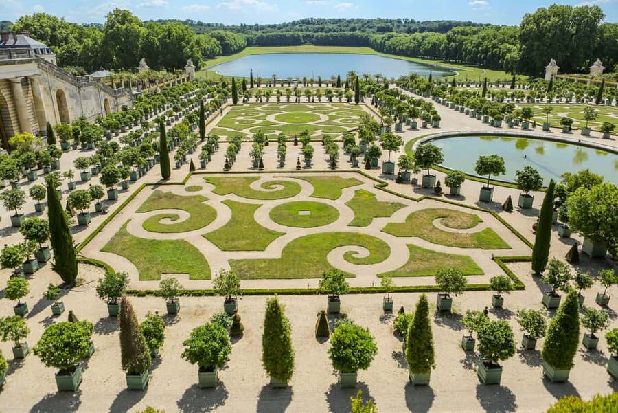 From Paris: Versailles Guided Tour with Skip-the-Line Entry - Four and a half hours or seven hours?