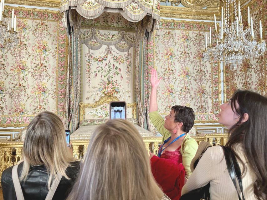 From Paris: Versailles Palace And Garden Tour with Transfers - Meeting your guide in Paris