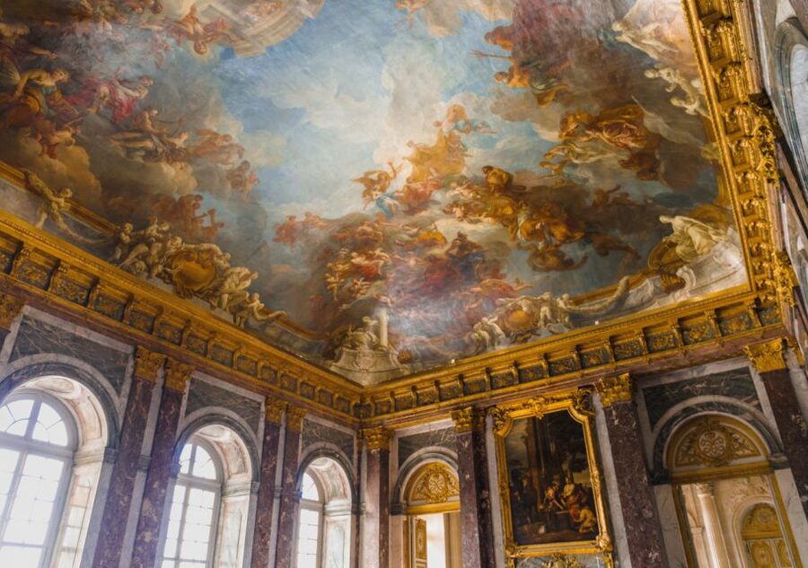 From Paris: Versailles Palace and Gardens Guided Day Trip - Who should book this experience?