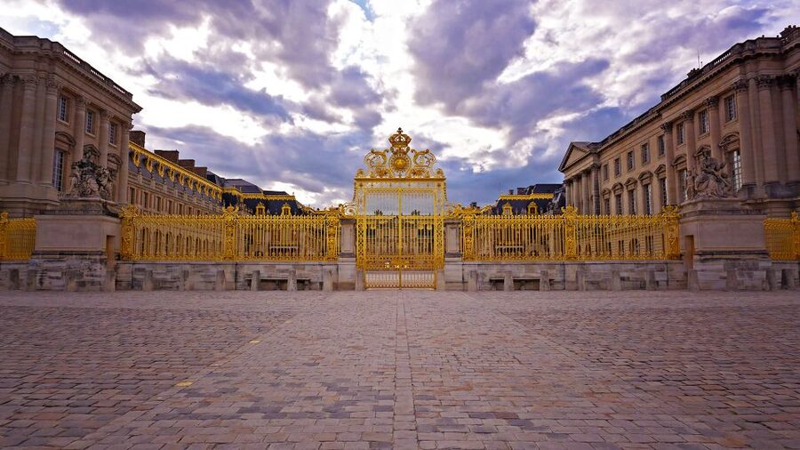 From Paris: Versailles Palace and Gardens Guided Experience - Should you book it?
