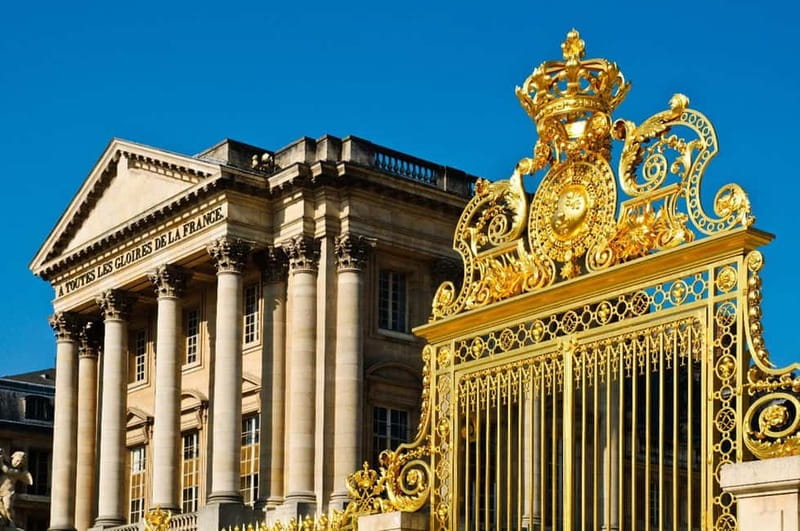 From Paris: Versailles Palace and Gardens with Transfer - Why the bus transfer makes Versailles easier