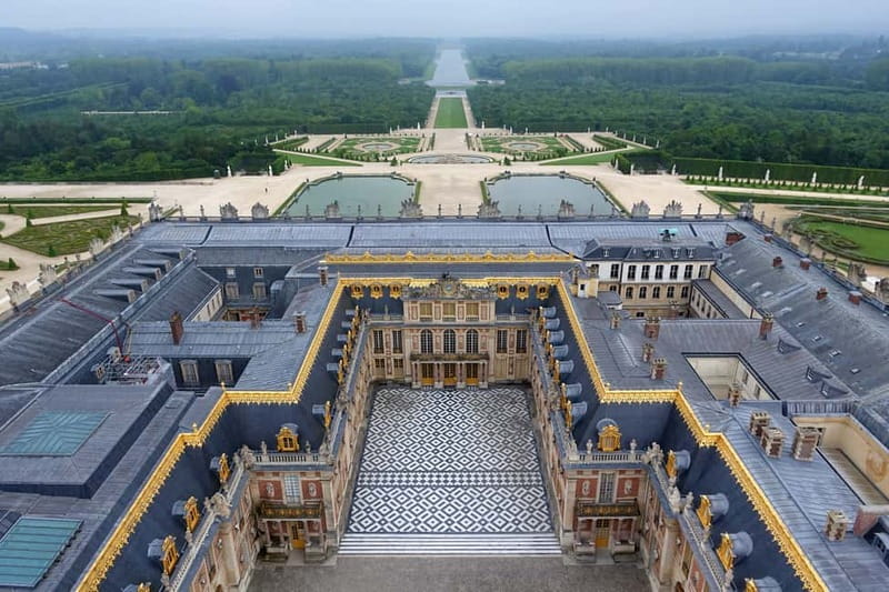From Paris: Versailles Palace and Gardens with Transfer - The gardens and André Le Notre’s design