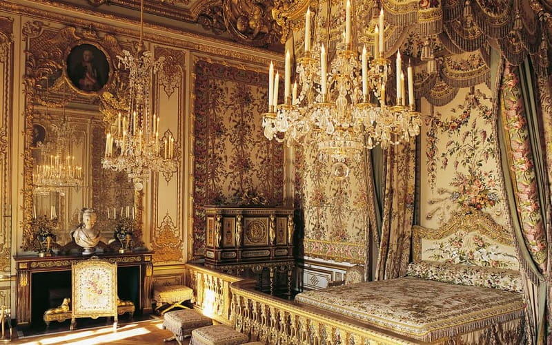 From Paris: Versailles Palace Guided Tour with Bus Transfers - Time, crowds, and the pace of the day