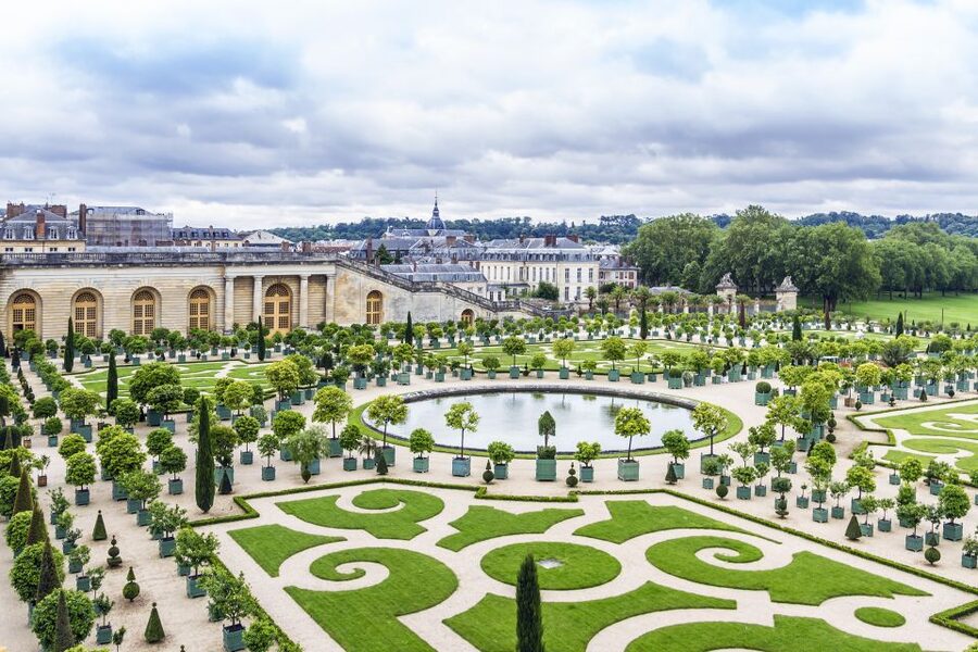 From Paris: Versailles Palace Small Group Half-Day Tour - The Paris meeting point and ride to Versailles