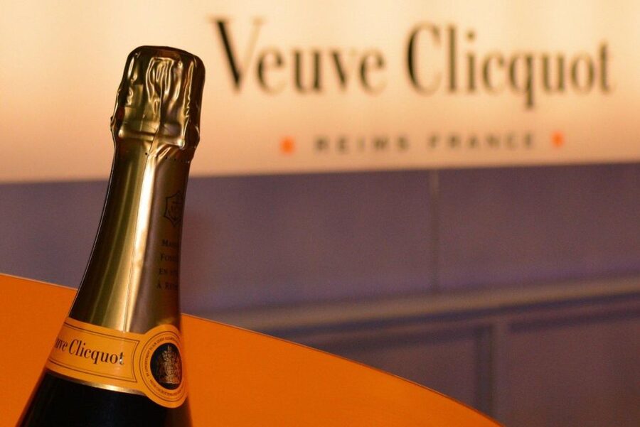 From Reims: Day Trip to Veuve Clicquot Family Grower & Lunch - Lunch in a local restaurant