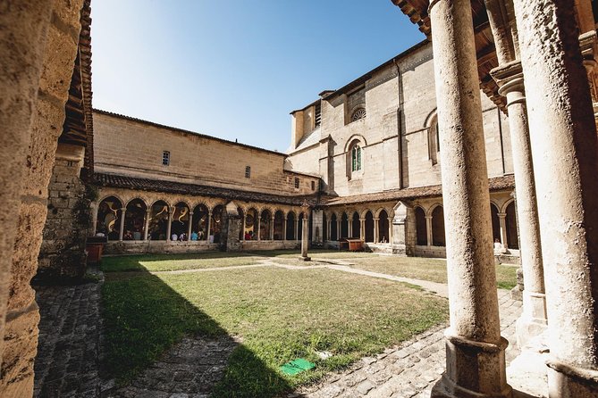 From Saint-Emilion : Electric Bike Day Tour with Wine Tastings and Picnic Lunch - The Château Bernateau picnic at 12:30 pm