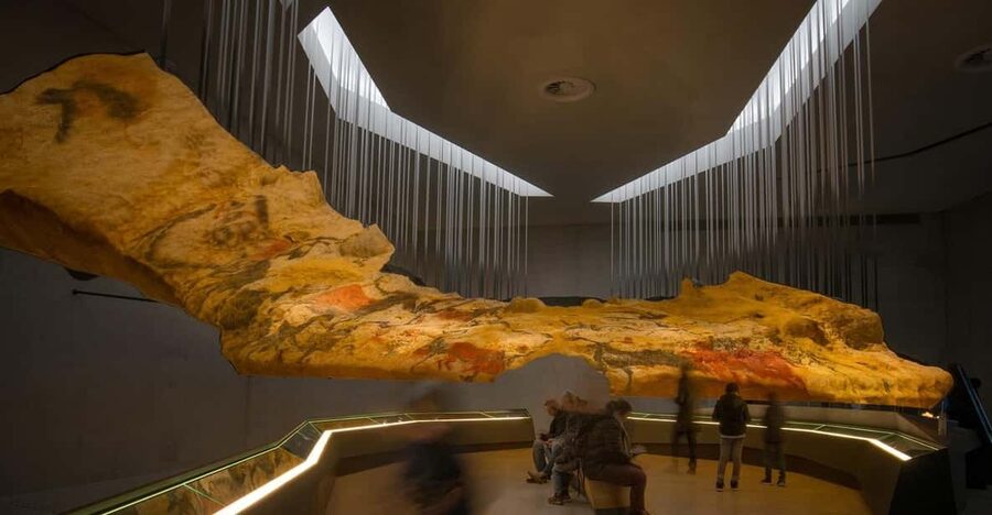 From Sarlat-la-Canéda: Lascaux IV and Cave Art Full-Day Tour - Key points to know before booking