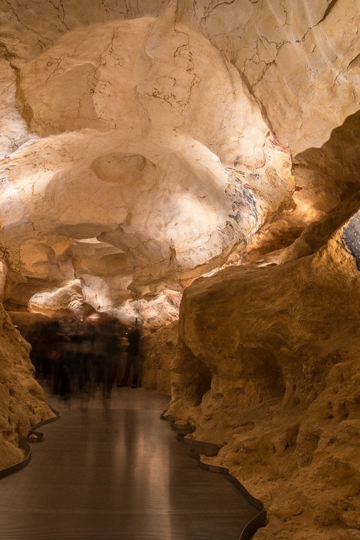 From Sarlat-la-Canéda: Lascaux IV and Cave Art Full-Day Tour - Why this Dordogne day trip works so well