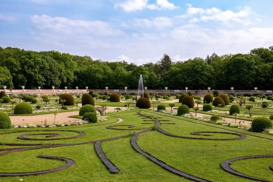 From Tours: Chambord, Chenonceau & Lunch at Family Chateau - Should You Book This Château Day?