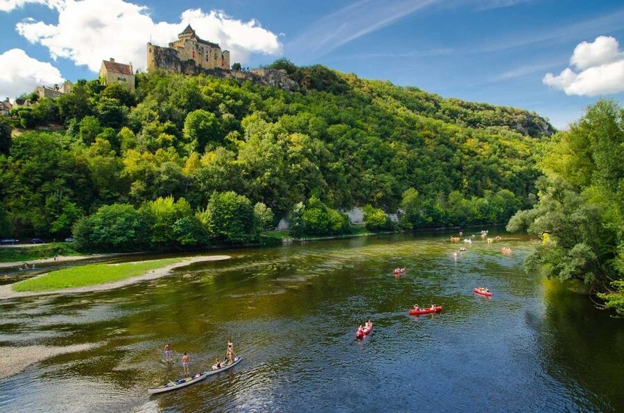 From Vitrac: Dordogne River Canoe Rental - Castelnaud-la-Chapelle and its hilltop castle
