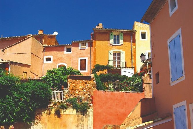 Full Day Best of Provence Tour from Avignon - Gordes is a photo stop, not a full village visit