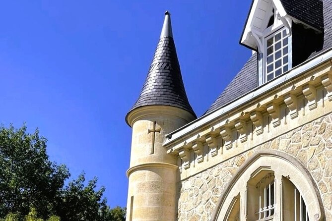 Full Day Tour Saint Emilion with lunch two Chateaux and Village - Lunch at Château Côte de Baleau