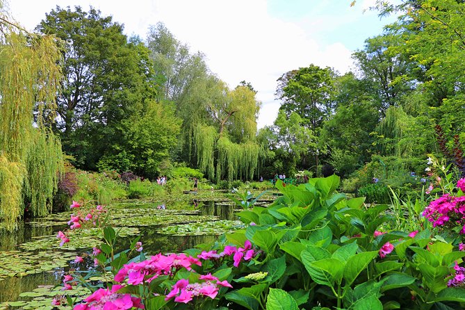 Giverny and Monet's Garden Half-Day Trip from Paris - Who should book this Giverny trip?