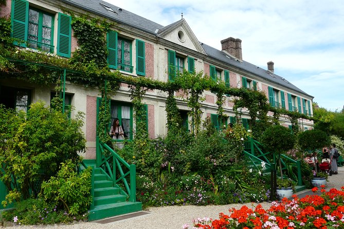 Giverny and Versailles Small Group Day Trip from Paris with Lunch - The Hall of Mirrors and the royal apartments