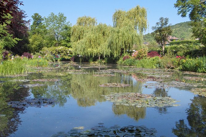 Giverny Half Day Guided Trip with Monet's House & Gardens from Paris by minivan - Inside Monet’s pink house