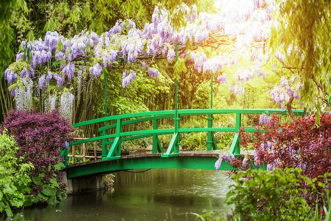 Giverny Monet’s Home and Gardens Half Day Tour from Paris - The coach ride from Paris to Giverny