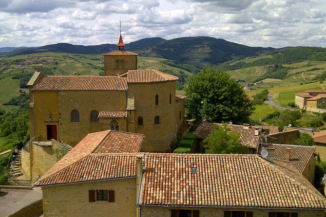 Golden stones Beaujolais Wine Tour with Tastings from Lyon - Leaving Place Bellecour for the golden-stone country