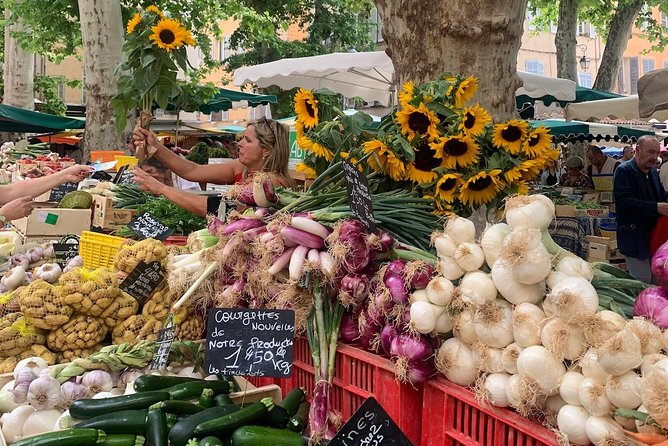 Gourmet & Cultural Tour Aix En Provence English / Espanol - Why food makes this Aix walking tour work
