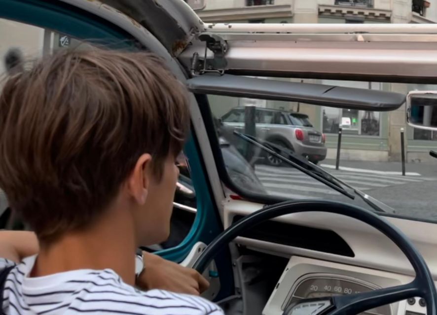Guided Tour of Paris in Classic Convertible - Eiffel Tower and the best photo stops