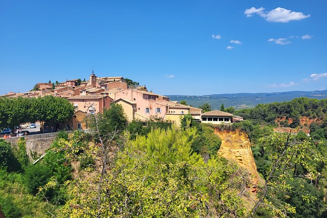 Highlights of Provence in one day - Les Baux and the medieval hilltop setting