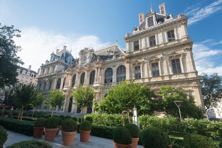 Historical and naughty tour of Lyon in french - Who will enjoy this walk most