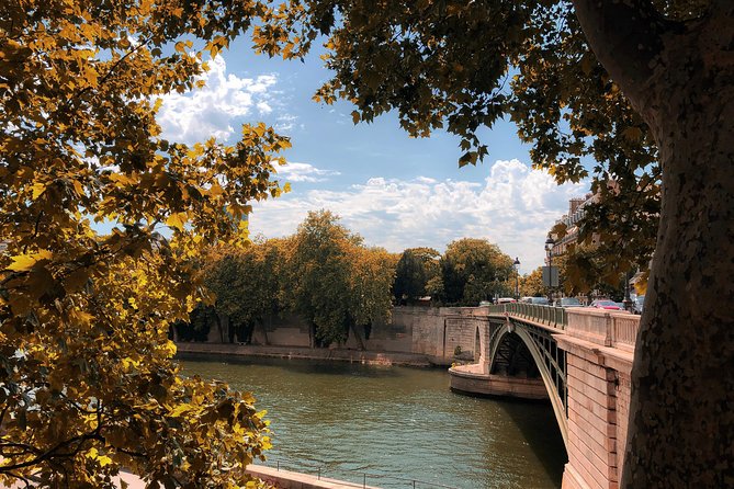 Historical Paris Walking Tour to Vibrant Food Market - Finding the quieter side of the 12th arrondissement