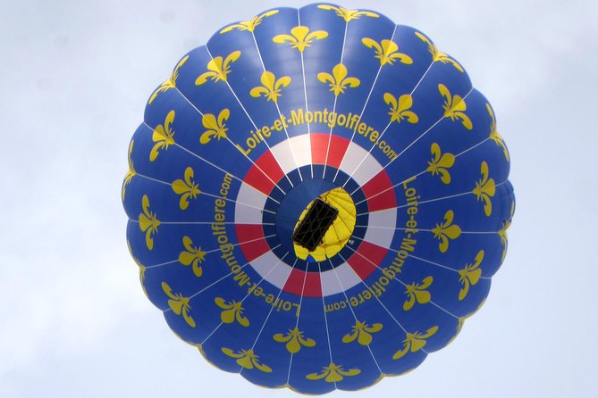 Hot Air Balloon Flight over the castle of Chenonceau / France - Why Chenonceau is worth seeing from a balloon