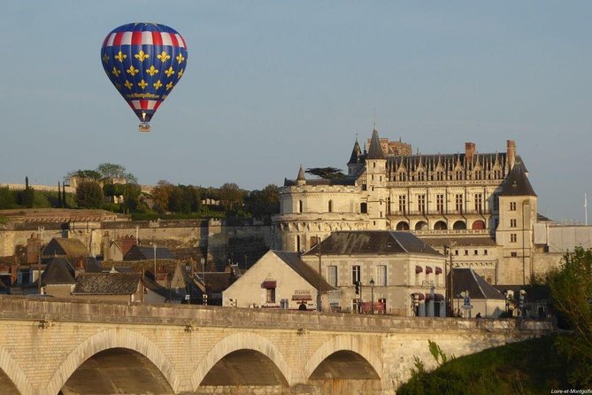Hot Air Balloon Flight over the castle of Chenonceau / France - The castle views depend on wind and timing